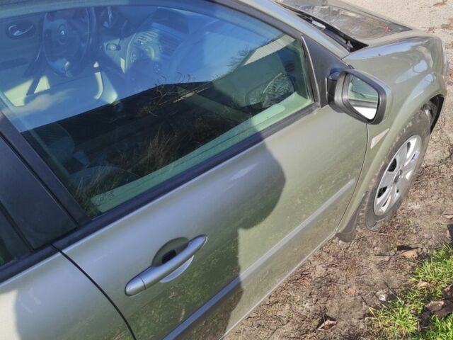 Серый Рено Меган, объемом двигателя 1.6 л и пробегом 188 тыс. км за 4399 $, фото 4 на Automoto.ua