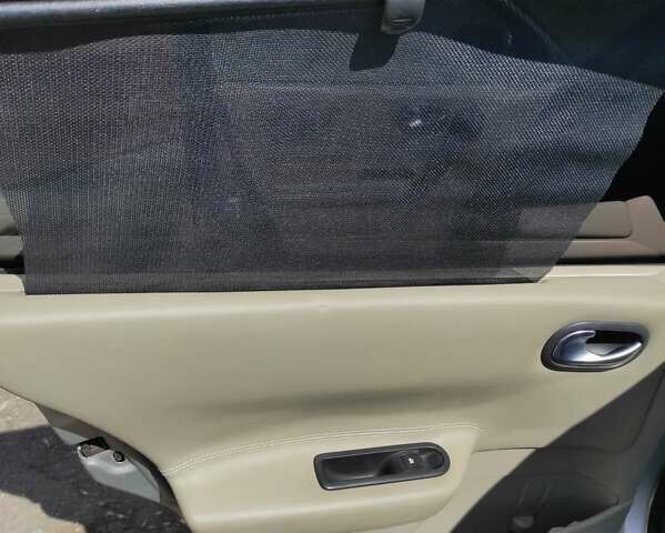 Сірий Рено Меган, об'ємом двигуна 1.6 л та пробігом 260 тис. км за 5300 $, фото 10 на Automoto.ua