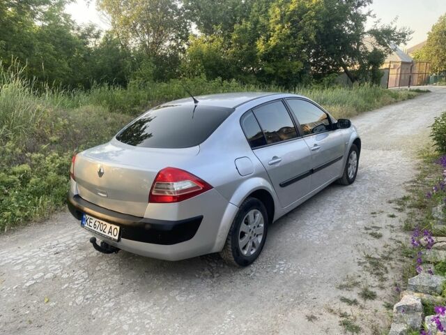 Серый Рено Меган, объемом двигателя 1.4 л и пробегом 309 тыс. км за 4200 $, фото 2 на Automoto.ua