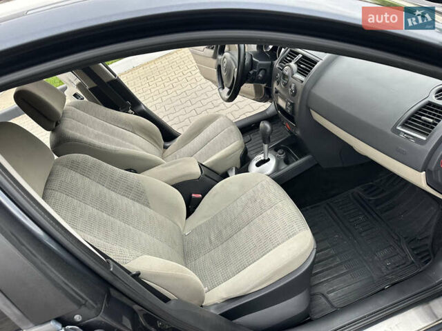 Сірий Рено Меган, об'ємом двигуна 1.6 л та пробігом 240 тис. км за 3900 $, фото 21 на Automoto.ua