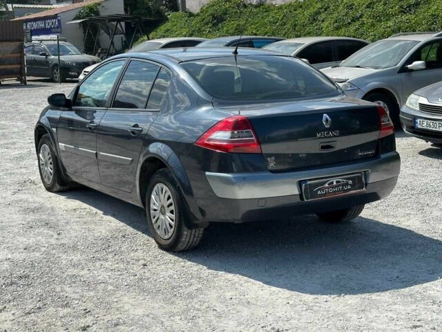 Сірий Рено Меган, об'ємом двигуна 1.6 л та пробігом 200 тис. км за 4600 $, фото 3 на Automoto.ua