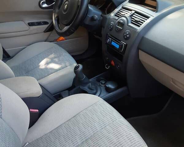 Сірий Рено Меган, об'ємом двигуна 1.6 л та пробігом 130 тис. км за 5000 $, фото 3 на Automoto.ua