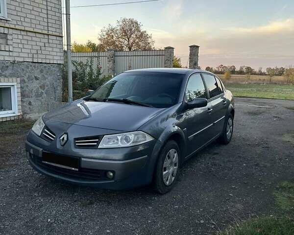 Серый Рено Меган, объемом двигателя 1.39 л и пробегом 262 тыс. км за 3700 $, фото 2 на Automoto.ua
