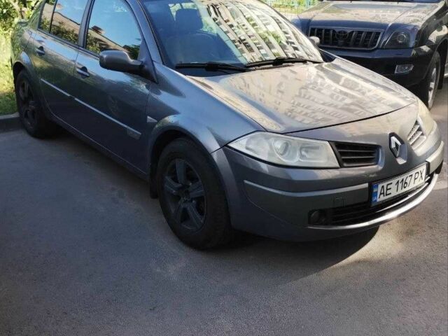 Сірий Рено Меган, об'ємом двигуна 1.6 л та пробігом 287 тис. км за 4499 $, фото 1 на Automoto.ua