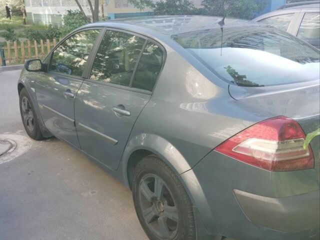 Сірий Рено Меган, об'ємом двигуна 1.6 л та пробігом 287 тис. км за 4499 $, фото 3 на Automoto.ua