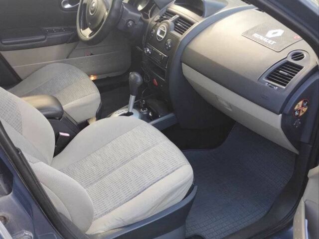 Сірий Рено Меган, об'ємом двигуна 1.6 л та пробігом 287 тис. км за 4499 $, фото 5 на Automoto.ua