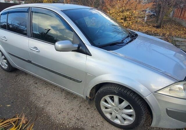 Сірий Рено Меган, об'ємом двигуна 1.4 л та пробігом 266 тис. км за 4500 $, фото 2 на Automoto.ua