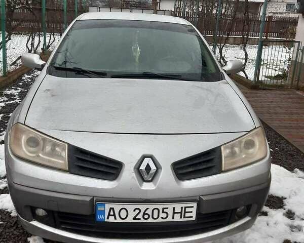 Сірий Рено Меган, об'ємом двигуна 1.4 л та пробігом 262 тис. км за 4000 $, фото 6 на Automoto.ua