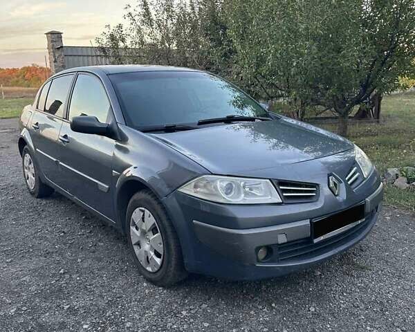 Серый Рено Меган, объемом двигателя 1.39 л и пробегом 262 тыс. км за 3700 $, фото 1 на Automoto.ua
