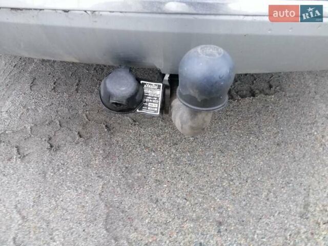 Серый Рено Меган, объемом двигателя 1.6 л и пробегом 235 тыс. км за 3700 $, фото 14 на Automoto.ua