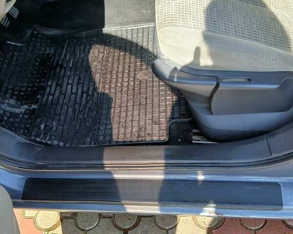 Сірий Рено Меган, об'ємом двигуна 1.6 л та пробігом 179 тис. км за 3750 $, фото 7 на Automoto.ua