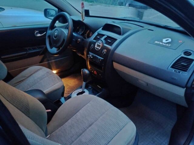 Сірий Рено Меган, об'ємом двигуна 1.6 л та пробігом 287 тис. км за 4499 $, фото 8 на Automoto.ua