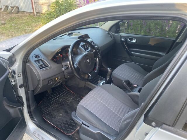 Серый Рено Меган, объемом двигателя 1.4 л и пробегом 309 тыс. км за 4200 $, фото 9 на Automoto.ua