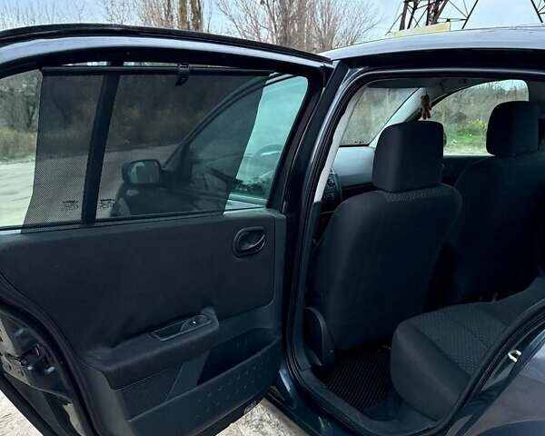 Серый Рено Меган, объемом двигателя 1.6 л и пробегом 217 тыс. км за 4500 $, фото 10 на Automoto.ua