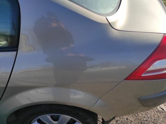 Серый Рено Меган, объемом двигателя 1.6 л и пробегом 188 тыс. км за 4399 $, фото 3 на Automoto.ua