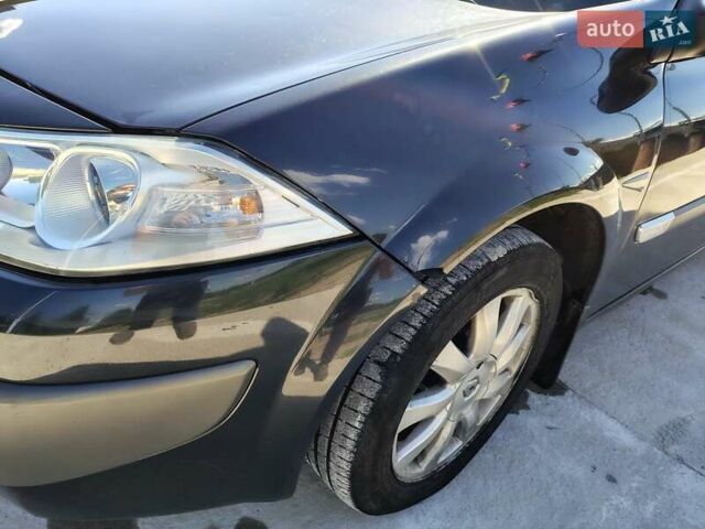 Серый Рено Меган, объемом двигателя 1.4 л и пробегом 250 тыс. км за 4000 $, фото 13 на Automoto.ua