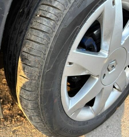 Серый Рено Меган, объемом двигателя 1.39 л и пробегом 373 тыс. км за 3700 $, фото 23 на Automoto.ua