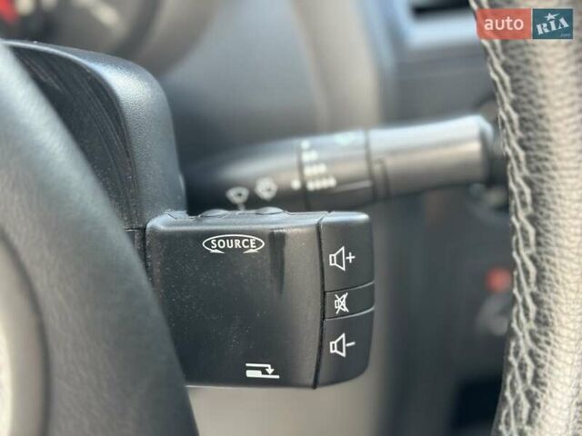 Серый Рено Меган, объемом двигателя 1.4 л и пробегом 338 тыс. км за 3999 $, фото 25 на Automoto.ua