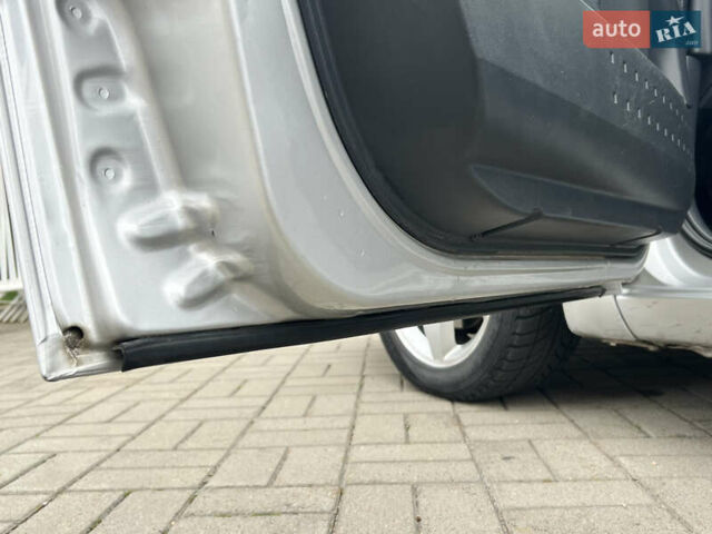 Серый Рено Меган, объемом двигателя 1.6 л и пробегом 179 тыс. км за 4600 $, фото 27 на Automoto.ua