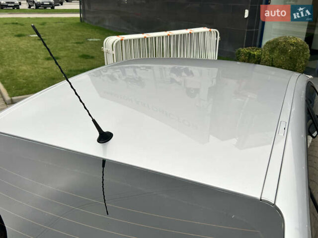 Серый Рено Меган, объемом двигателя 1.6 л и пробегом 179 тыс. км за 4600 $, фото 15 на Automoto.ua