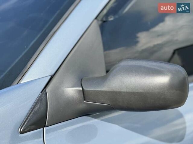 Серый Рено Меган, объемом двигателя 1.4 л и пробегом 338 тыс. км за 3999 $, фото 12 на Automoto.ua