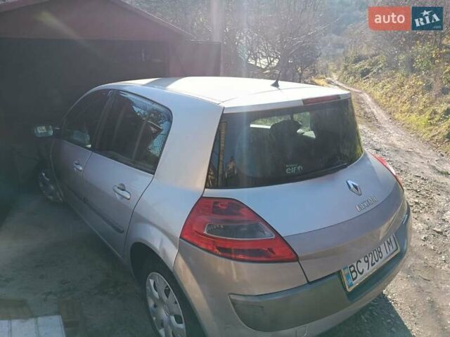 Серый Рено Меган, объемом двигателя 1.46 л и пробегом 426 тыс. км за 4100 $, фото 3 на Automoto.ua