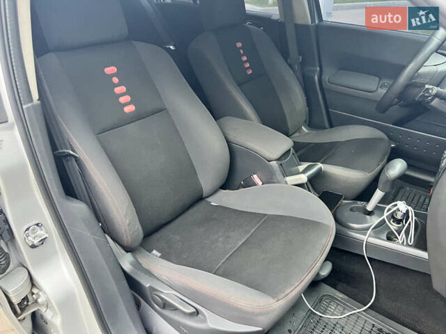 Серый Рено Меган, объемом двигателя 1.6 л и пробегом 179 тыс. км за 4600 $, фото 60 на Automoto.ua