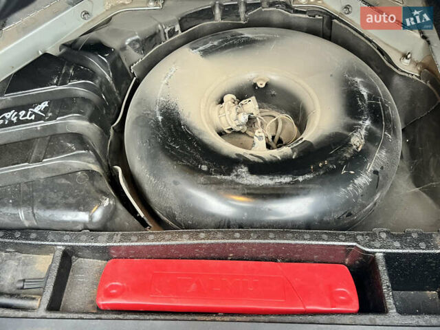 Серый Рено Меган, объемом двигателя 1.6 л и пробегом 179 тыс. км за 4600 $, фото 65 на Automoto.ua