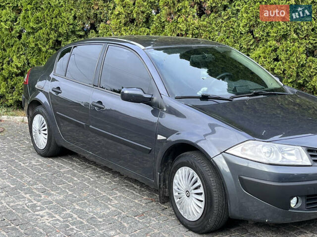 Рено Меган 2007 в Белой Церкве на Automoto.ua Серый Рено Меган, объемом двигателя 1.4 л и пробегом 219 тыс. км за 4900 $, фото 2 на Automoto.ua