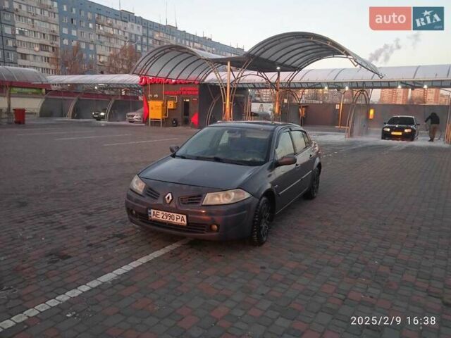 Серый Рено Меган, объемом двигателя 1.6 л и пробегом 337 тыс. км за 5000 $, фото 5 на Automoto.ua