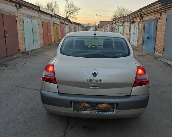 Сірий Рено Меган, об'ємом двигуна 1.6 л та пробігом 119 тис. км за 4750 $, фото 7 на Automoto.ua