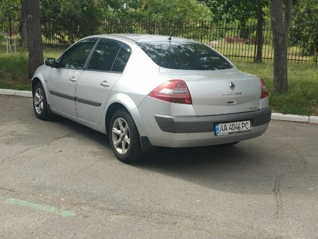 Сірий Рено Меган, об'ємом двигуна 1.6 л та пробігом 295 тис. км за 3000 $, фото 3 на Automoto.ua