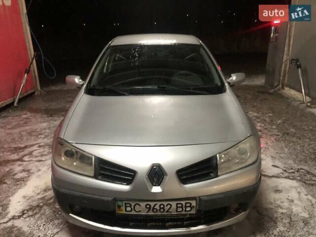 Сірий Рено Меган, об'ємом двигуна 1.4 л та пробігом 190 тис. км за 3999 $, фото 9 на Automoto.ua