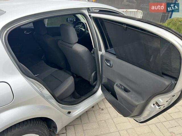 Серый Рено Меган, объемом двигателя 1.6 л и пробегом 179 тыс. км за 4600 $, фото 56 на Automoto.ua