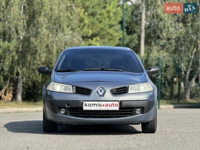 Серый Рено Меган, объемом двигателя 1.4 л и пробегом 338 тыс. км за 3999 $, фото 3 на Automoto.ua