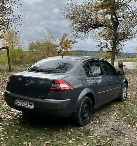 Рено Меган 2007 в Киеве на Automoto.ua Серый Рено Меган, объемом двигателя 1.6 л и пробегом 227 тыс. км за 5300 $, фото 5 на Automoto.ua