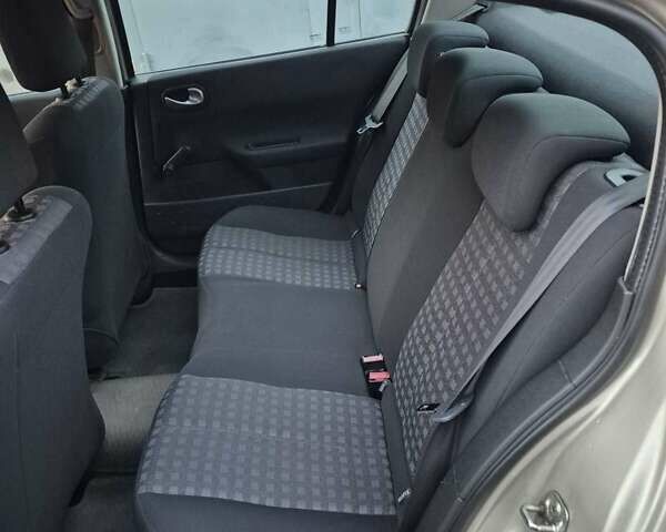 Сірий Рено Меган, об'ємом двигуна 1.6 л та пробігом 119 тис. км за 4750 $, фото 13 на Automoto.ua