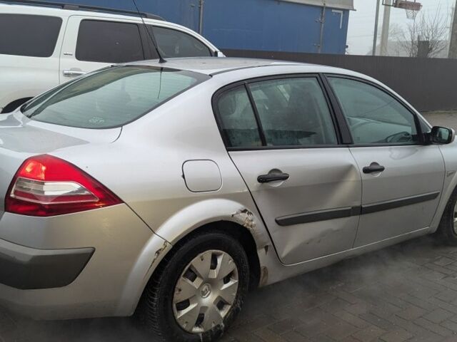 Серый Рено Меган, объемом двигателя 1.4 л и пробегом 180 тыс. км за 2650 $, фото 3 на Automoto.ua