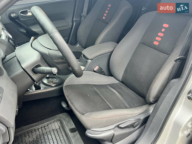 Серый Рено Меган, объемом двигателя 1.6 л и пробегом 179 тыс. км за 4600 $, фото 37 на Automoto.ua