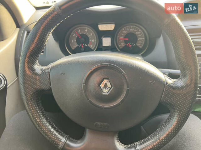 Серый Рено Меган, объемом двигателя 1.6 л и пробегом 200 тыс. км за 4200 $, фото 4 на Automoto.ua