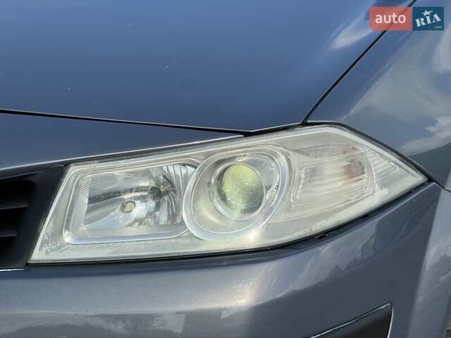 Серый Рено Меган, объемом двигателя 1.4 л и пробегом 338 тыс. км за 3999 $, фото 9 на Automoto.ua