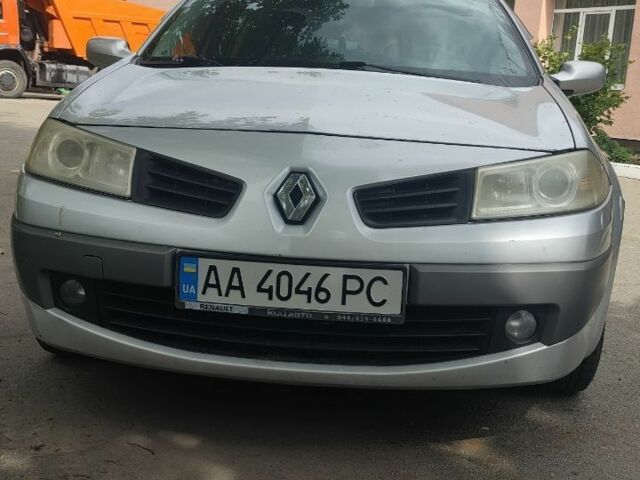 Сірий Рено Меган, об'ємом двигуна 1.6 л та пробігом 295 тис. км за 3000 $, фото 4 на Automoto.ua