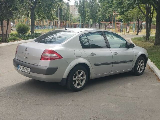 Сірий Рено Меган, об'ємом двигуна 1.6 л та пробігом 295 тис. км за 3000 $, фото 2 на Automoto.ua