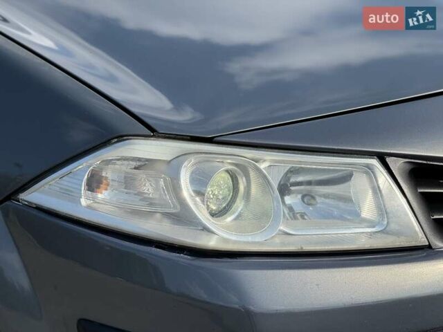 Серый Рено Меган, объемом двигателя 1.4 л и пробегом 338 тыс. км за 3999 $, фото 10 на Automoto.ua
