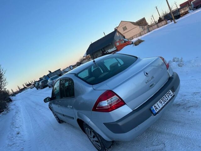 Серый Рено Меган, объемом двигателя 1.6 л и пробегом 203 тыс. км за 3700 $, фото 3 на Automoto.ua