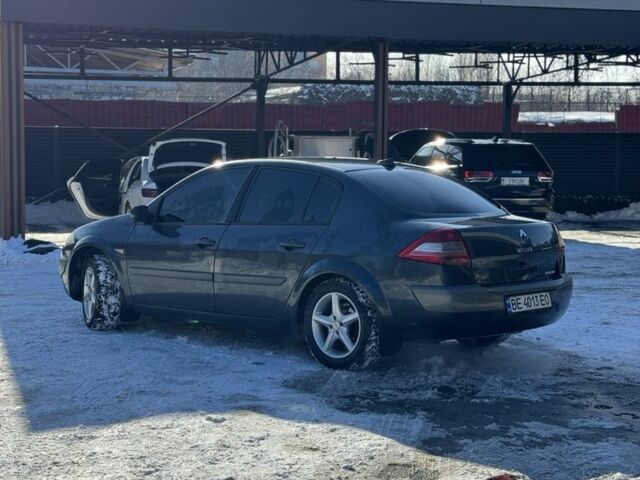 Серый Рено Меган, объемом двигателя 1.6 л и пробегом 177 тыс. км за 2699 $, фото 1 на Automoto.ua