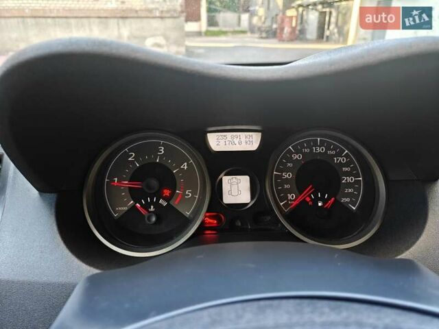 Рено Меган 2007 в Хмельницком на Automoto.ua Серый Рено Меган, объемом двигателя 1.5 л и пробегом 235 тыс. км за 4900 $, фото 1 на Automoto.ua