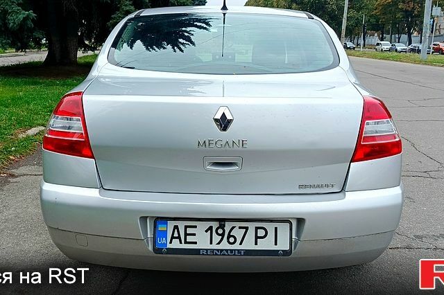 Серый Рено Меган, объемом двигателя 16 л и пробегом 270 тыс. км за 6100 $, фото 9 на Automoto.ua