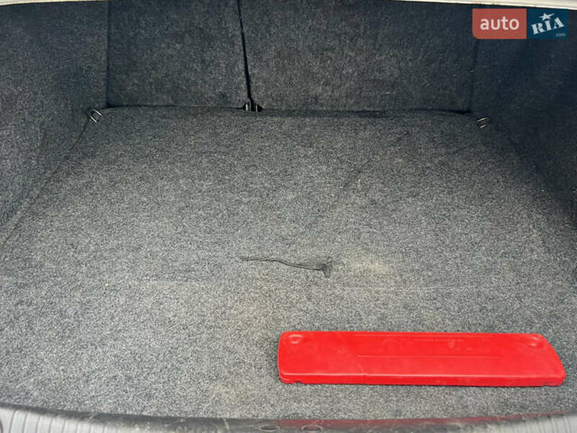 Серый Рено Меган, объемом двигателя 1.6 л и пробегом 179 тыс. км за 4600 $, фото 63 на Automoto.ua