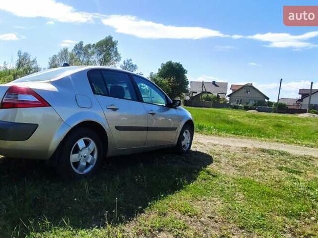 Серый Рено Меган, объемом двигателя 1.6 л и пробегом 344 тыс. км за 4400 $, фото 5 на Automoto.ua